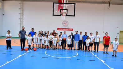 Başkan Çınar, 13 Branşta 4 Bin Sporcuya Eğitim Veriyoruz