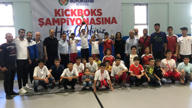 Büyükşehir Belediye Başkanlığı Kick Boks Şampiyonası Sona Erdi