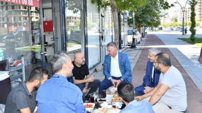 Vali Ersin Yazıcı Tecde Esnafının Sorun ve Taleplerini Yerinde Dinledi