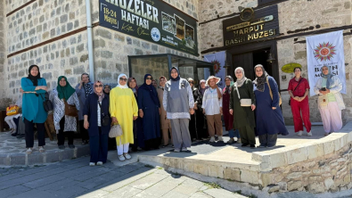 Yeşilyurt Kent Konseyi Kadın Meclisinden Harput’a Tarih Ve Kültür Dolu Gezi!
