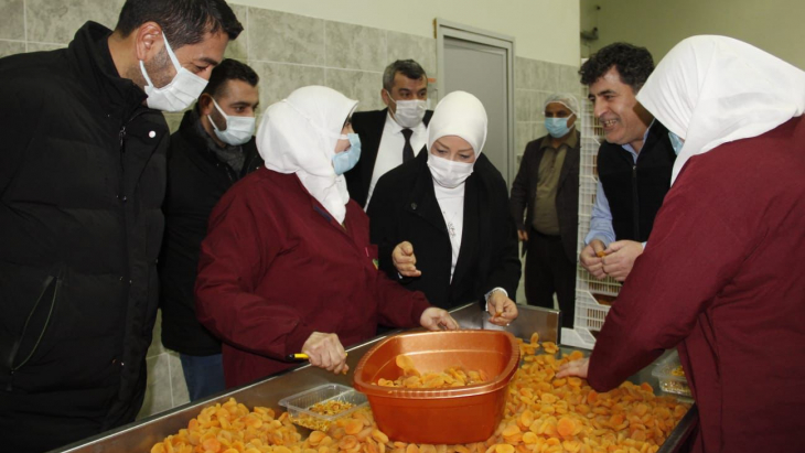 AK Partili Çalık, Malatya organize sanayi bölgelerindeki fabrikaları gezdi