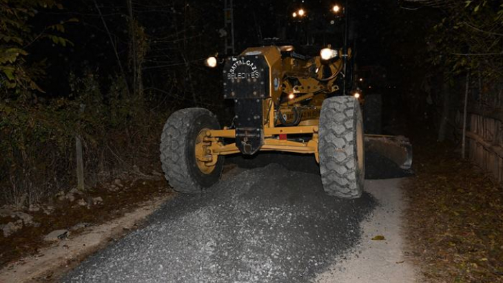 Battalgazi Belediyesi Ekipleri Alacakapı Mahallesi’nde Yol Çalışması Yaptı