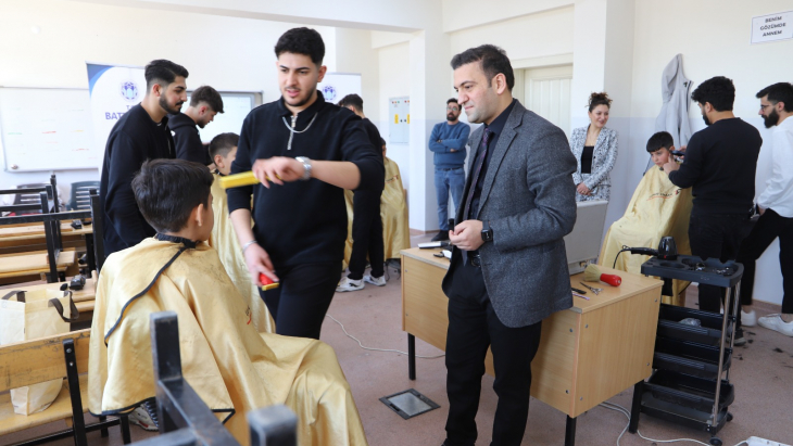 Battalgazi’de El Emeği Tatlılar Bayrama Hazırlanıyor