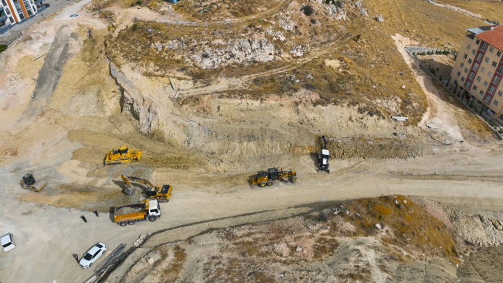 Büyükşehir Belediyesi Venk Yollarını Daha Modern Hale Getiriyor