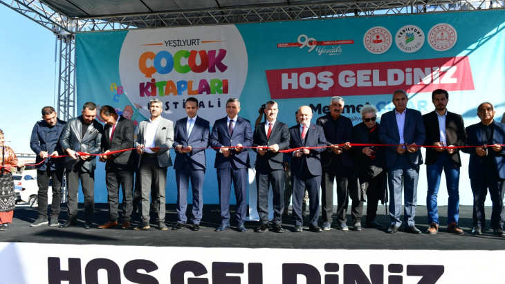 Çocuk Kitapları Festivalimize Şenlik Havasında Başladık