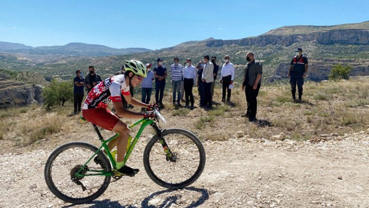 MTB Cup Ulusal Dağ Bisiklet Yarışması Malatya’da Düzenlendi