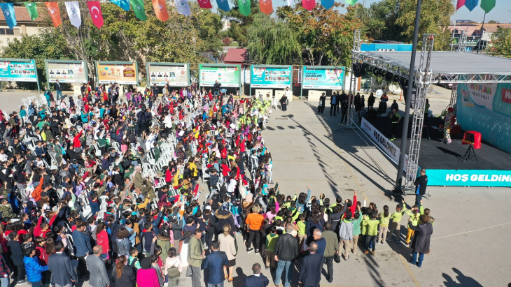 Sirk Gösterileri Yeşilyurt Çocuk Kitapları Festivaline Damga Vurdu